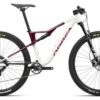 VTT Tout-Suspendu Orbea Oiz H30 Shimano Deore 12V 29'' Blanc Chic Rouge Shadow Coral 2024
